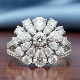 Cluster diamond rings