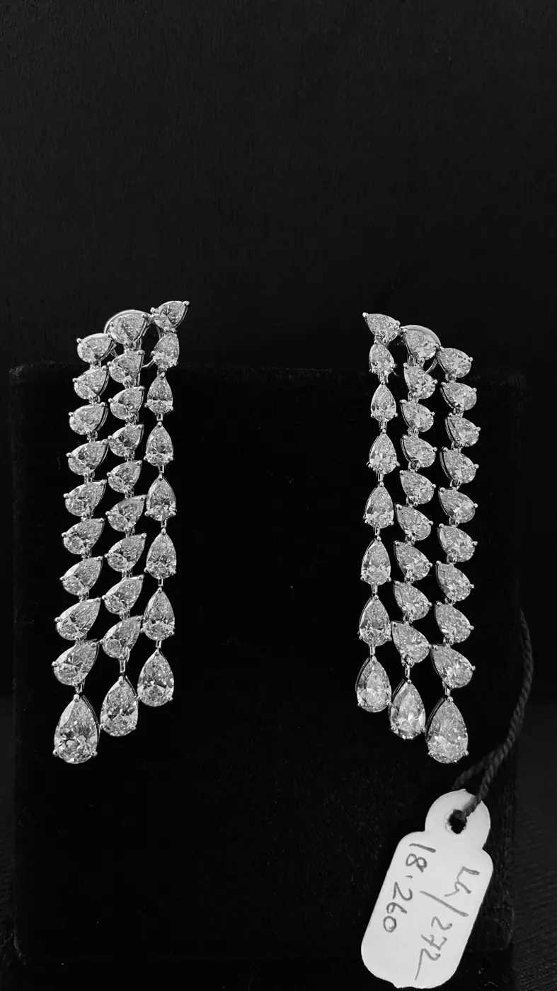 Qahira lab-grown diamond earrings LG272